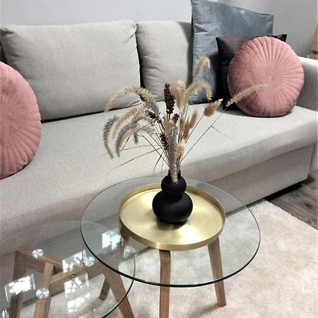 Magnolia Apartman Apartment Sopron Ngoại thất bức ảnh
