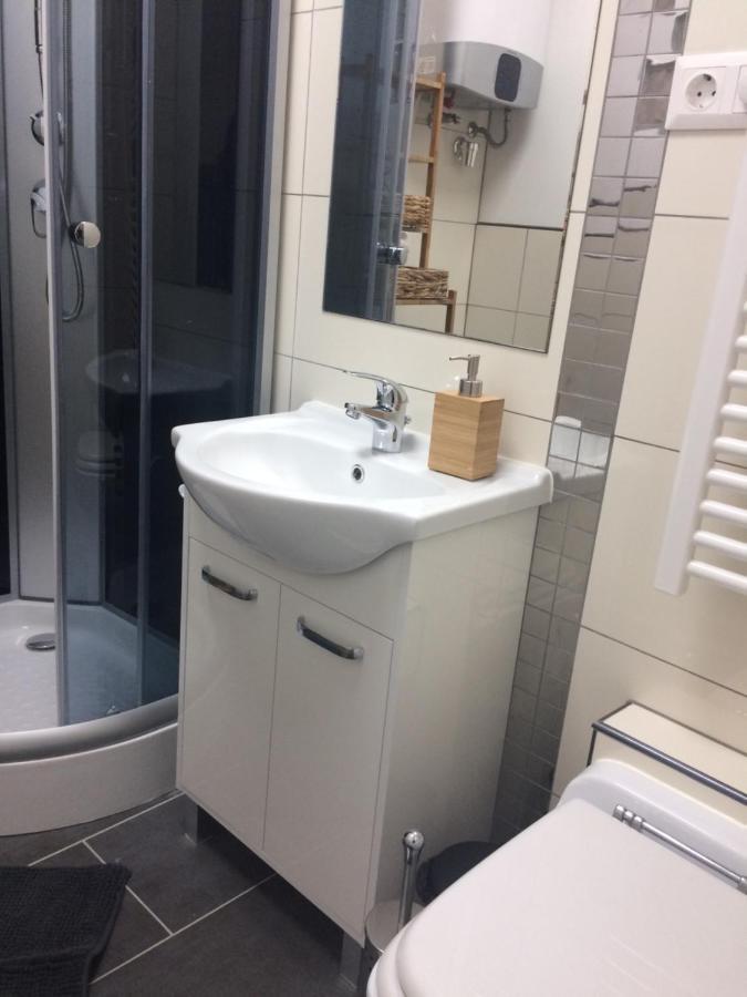 Magnolia Apartman Apartment Sopron Ngoại thất bức ảnh
